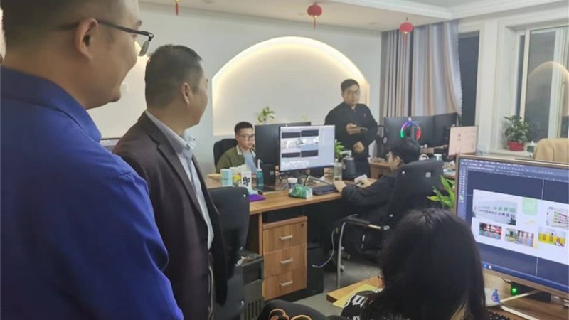 以某知名三甲医院为例，该医院通过以下策略构建了良好的医疗品牌形象：